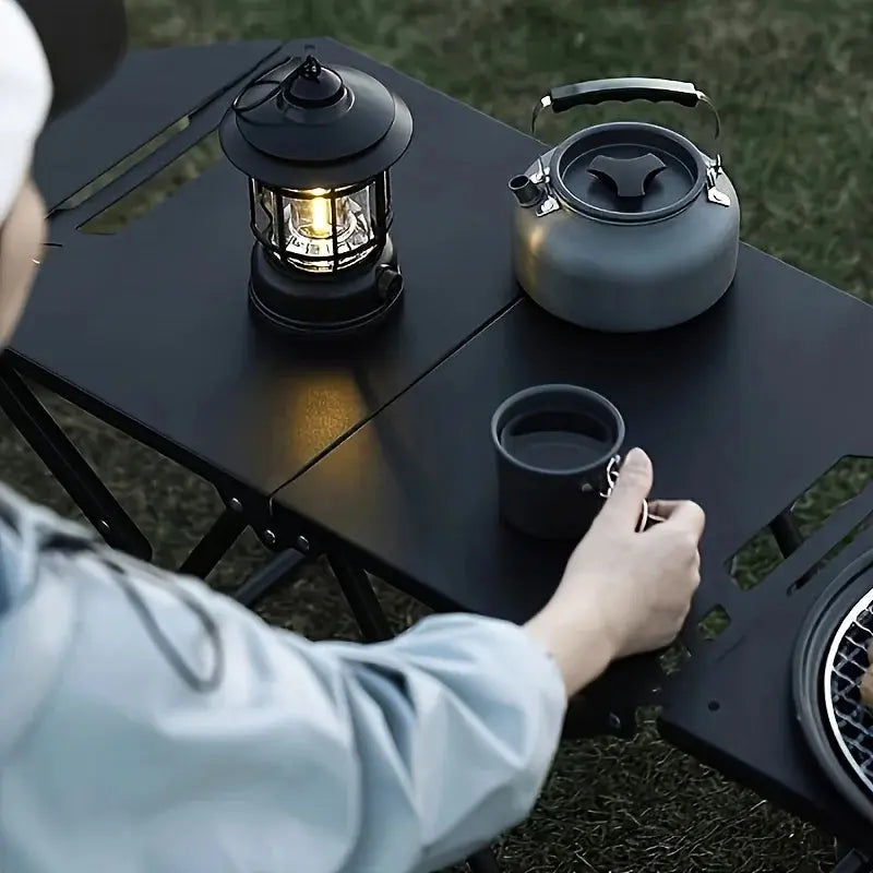 Table de camping pliable en acier au carbone – Légère et polyvalente CaravanSwitch